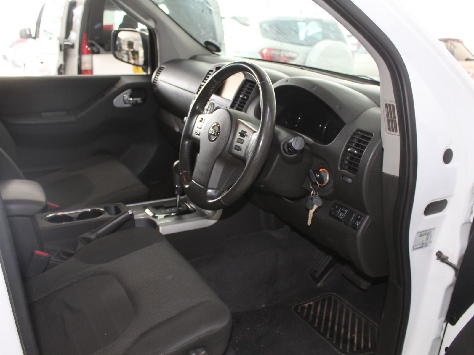 2014 Nissan Navara photo 10