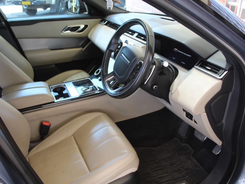 2018 Land Rover Range Rover photo 12