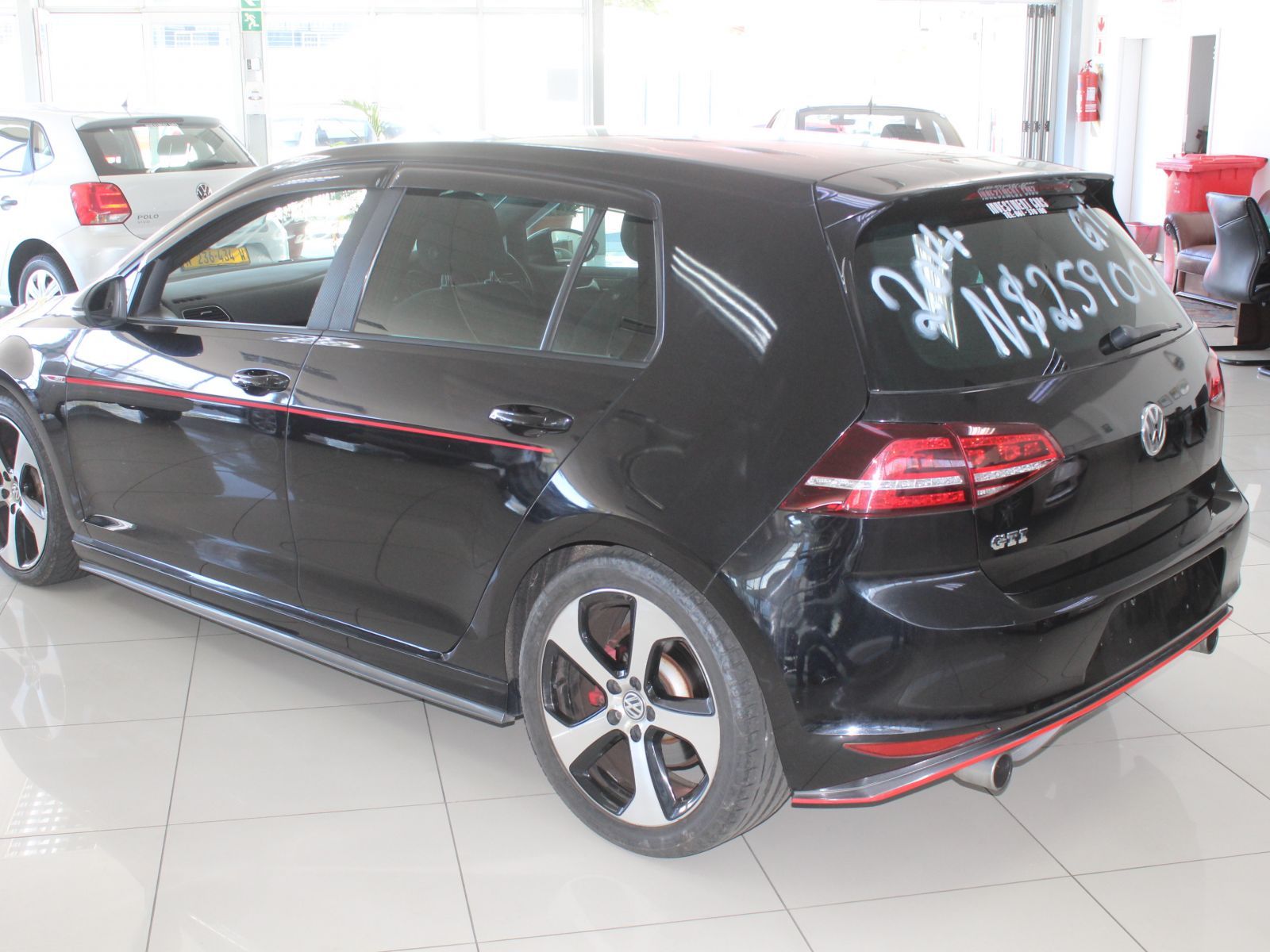2014 Volkswagen Golf photo 11