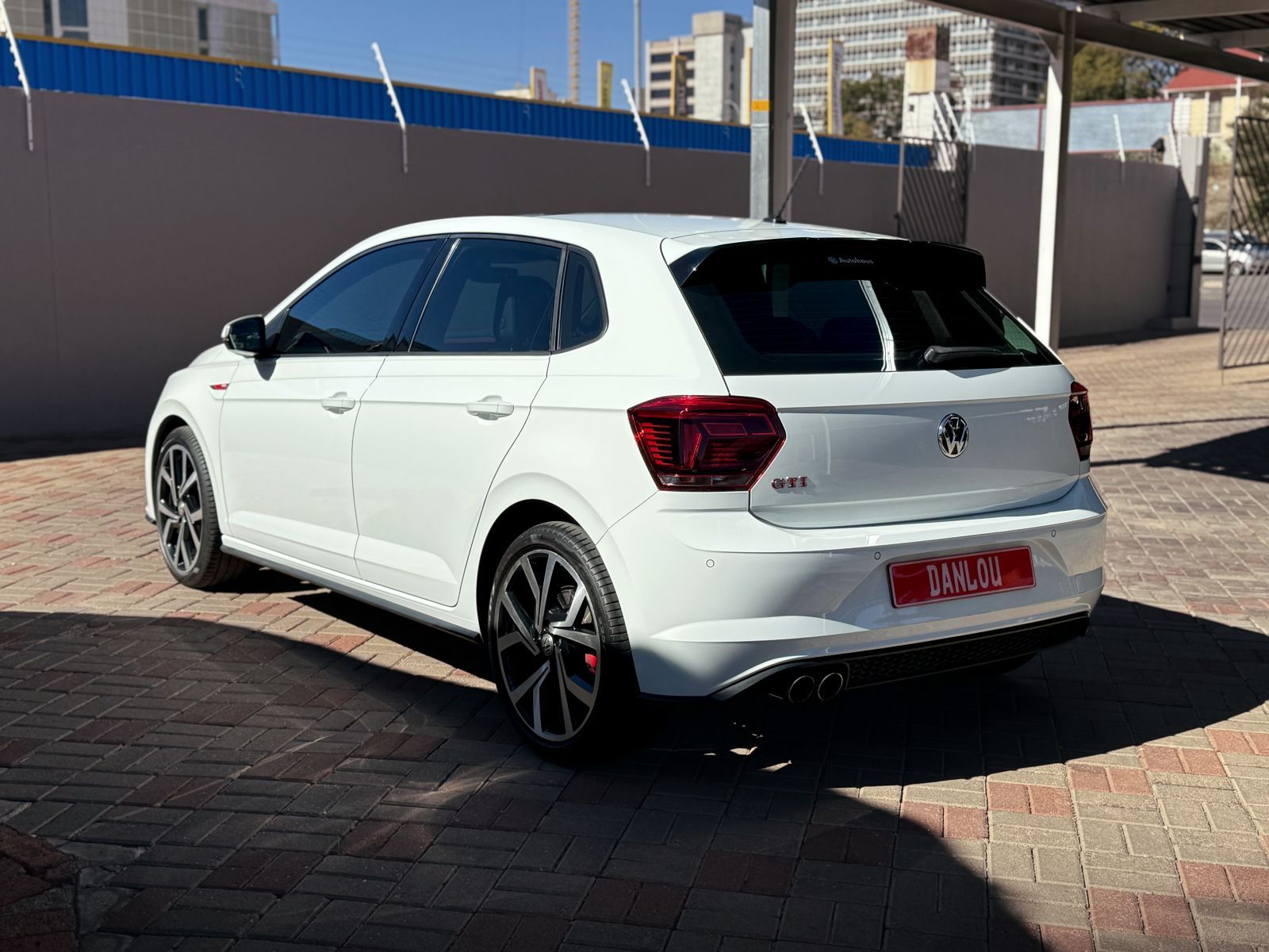 2020 Volkswagen Polo photo 3