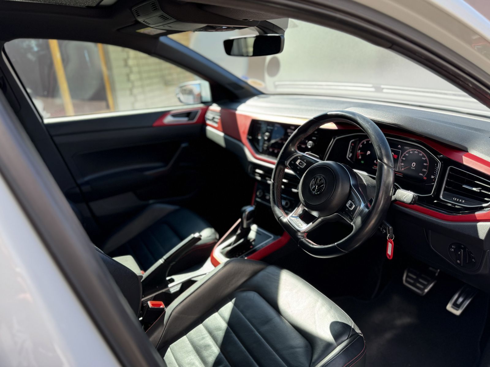 2020 Volkswagen Polo photo 7