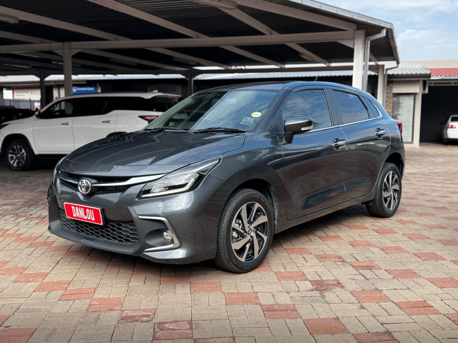 2022 Toyota Starlet photo 2