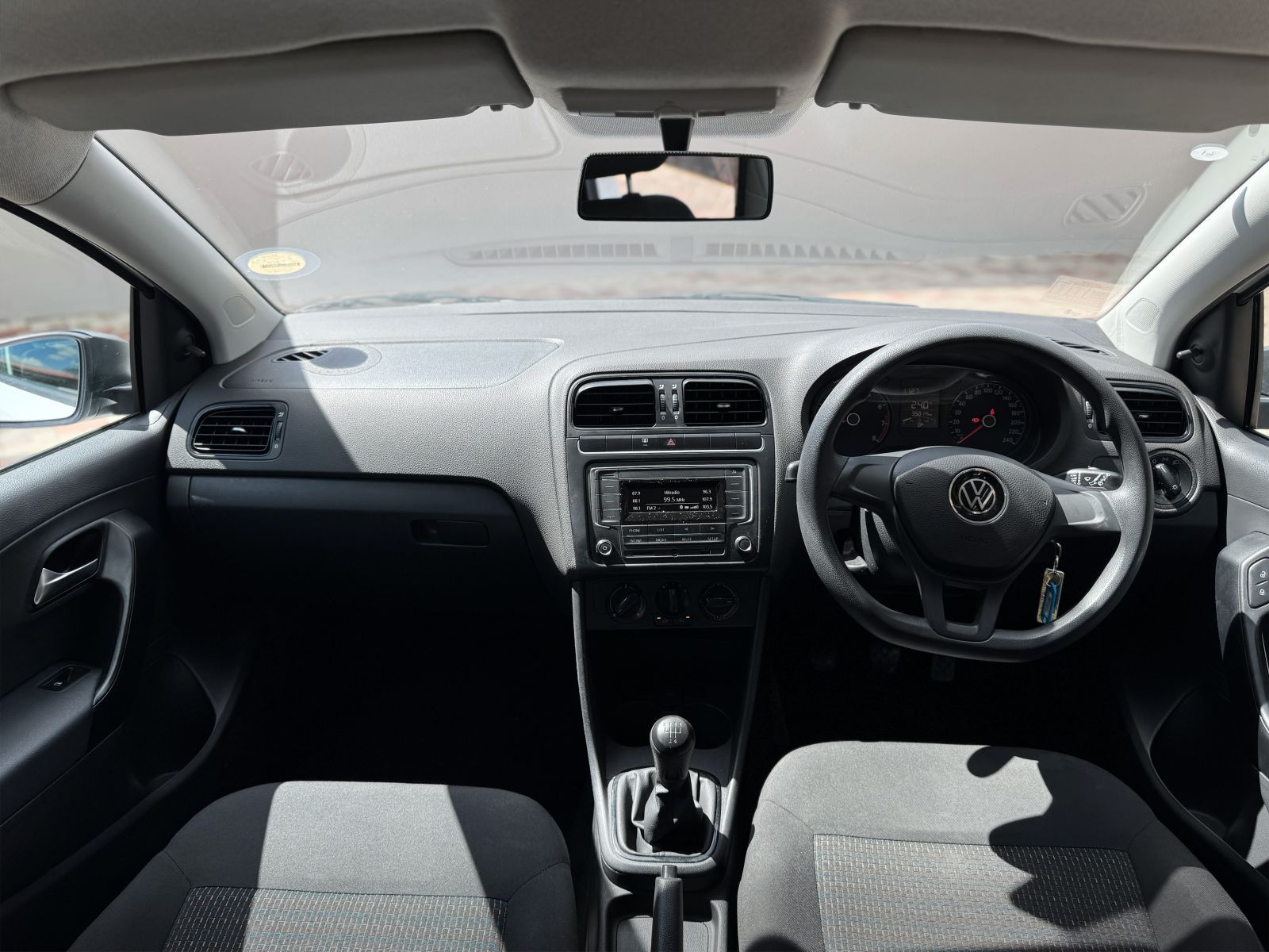 2023 Volkswagen Polo photo 6
