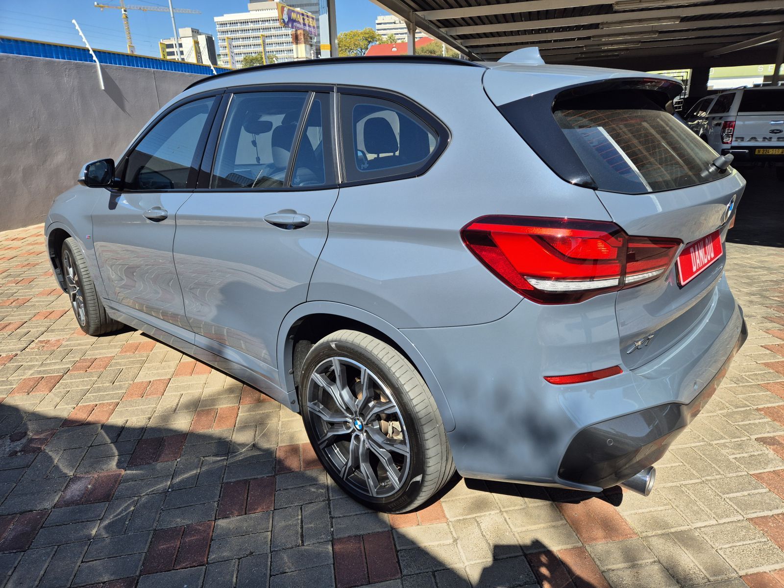 2022 BMW X1 photo 2
