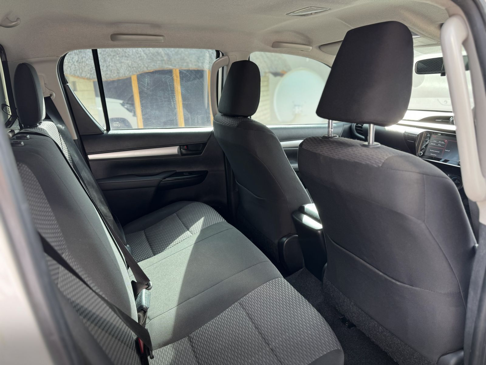 2019 Toyota Hilux photo 5