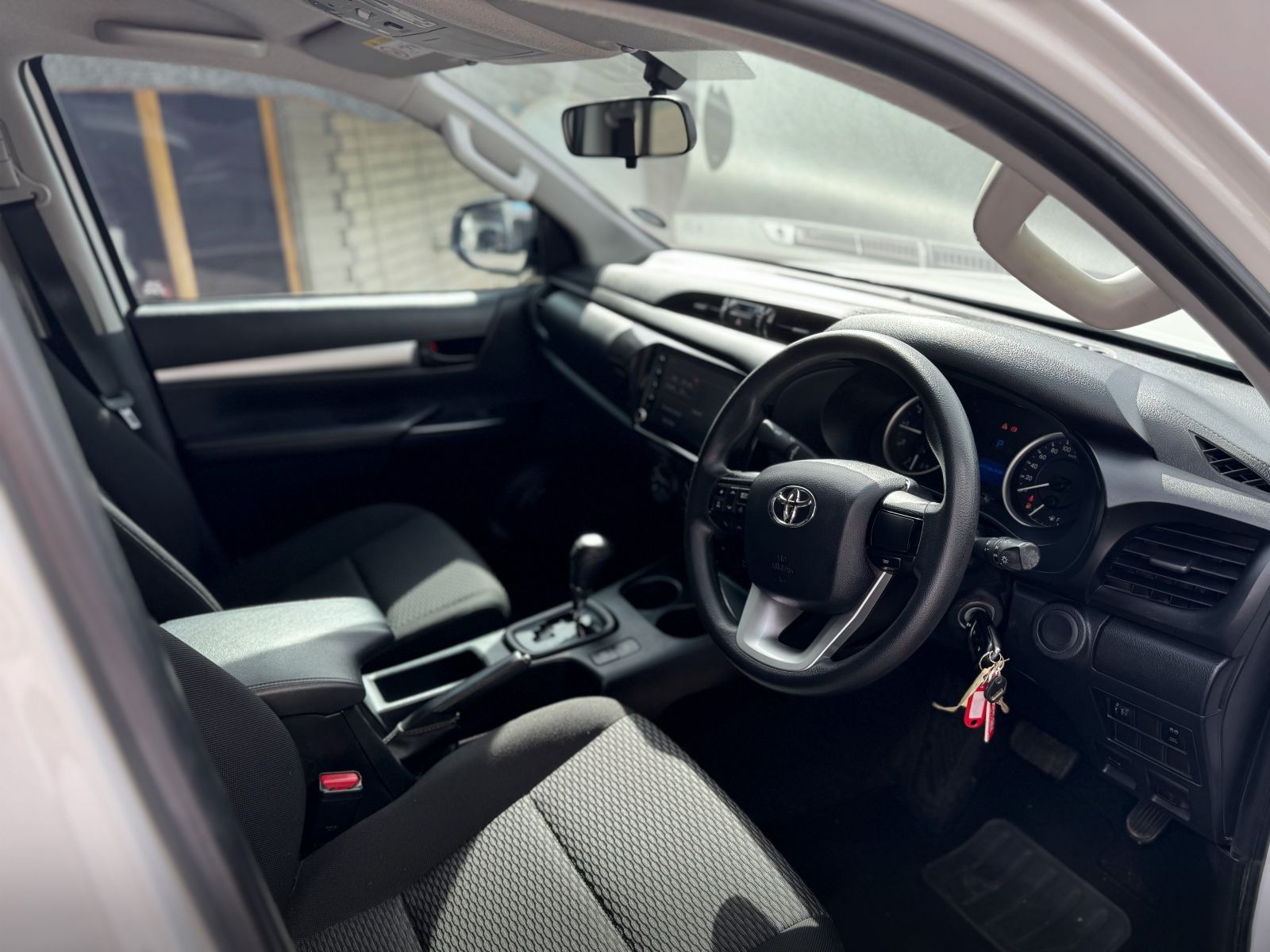 2019 Toyota Hilux photo 6