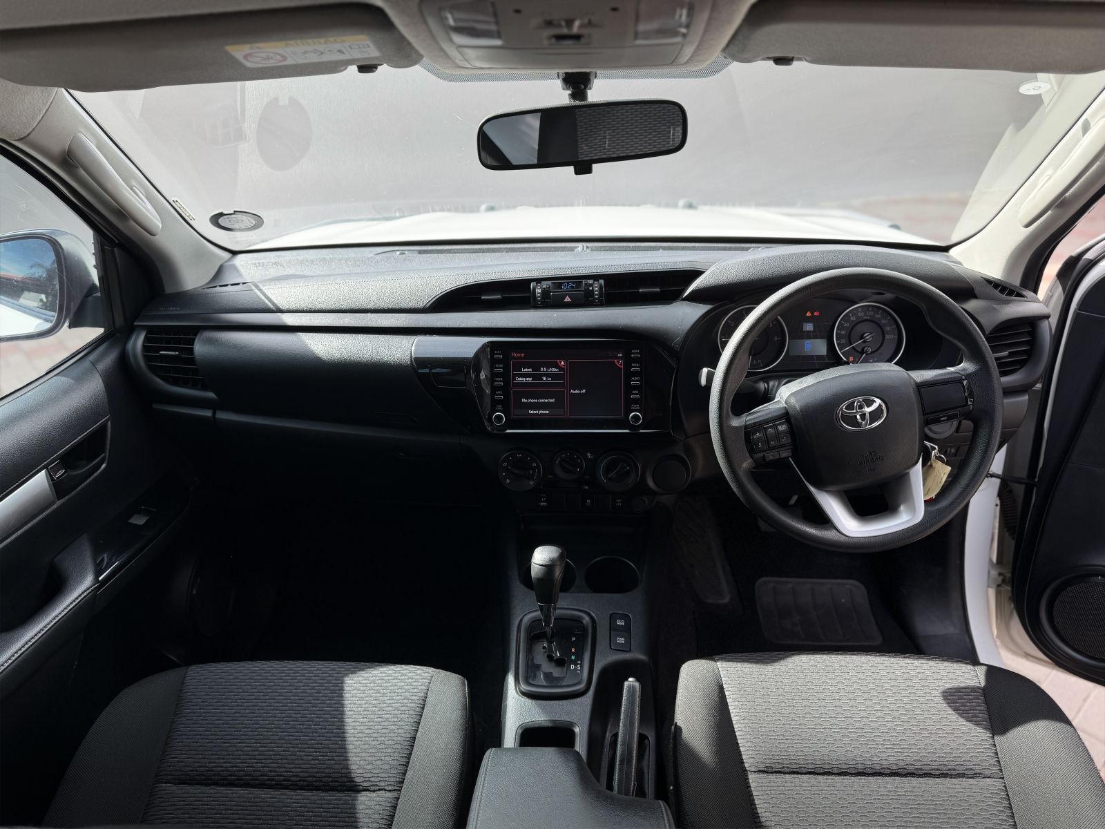 2019 Toyota Hilux photo 7
