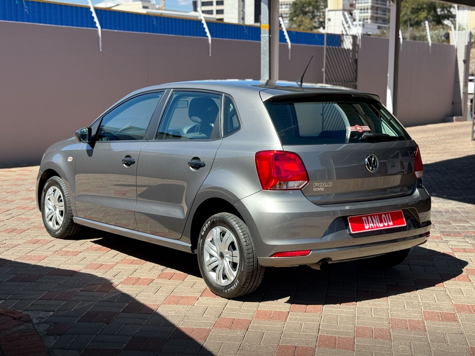 2024 Volkswagen Polo Vivo photo 3