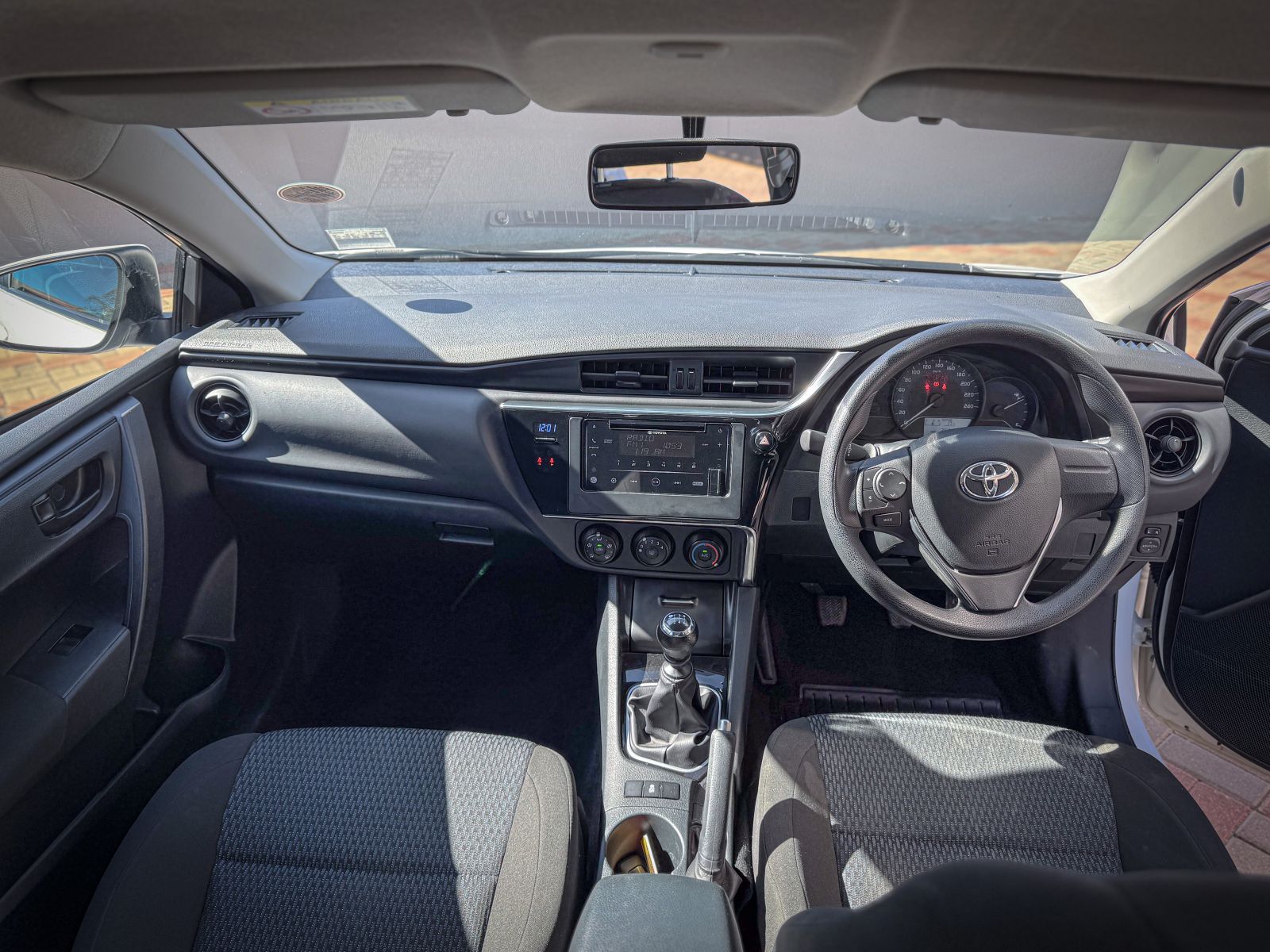 2024 Toyota Corolla photo 6