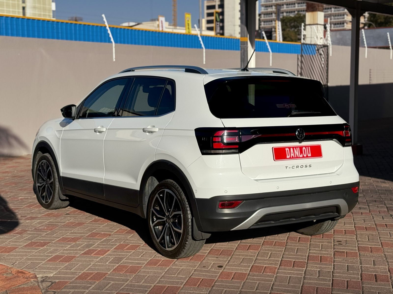 2022 Volkswagen T-Cross photo 3