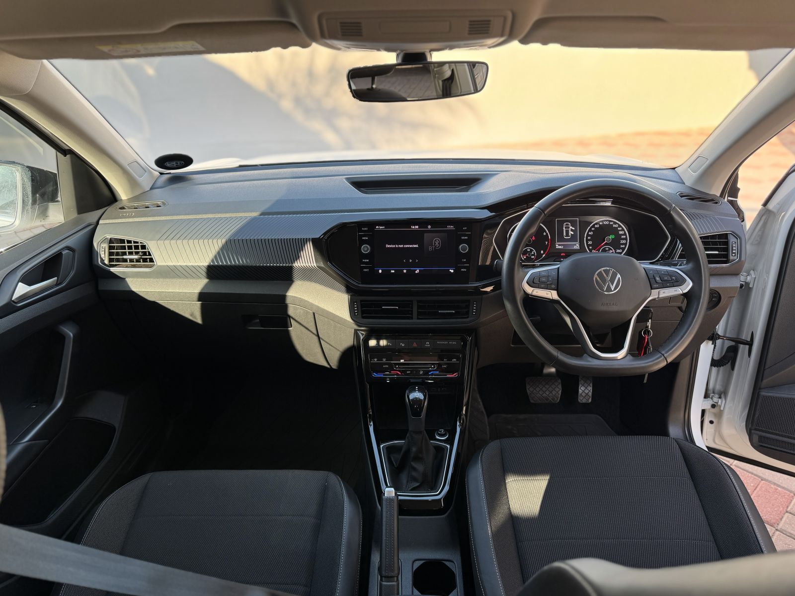 2022 Volkswagen T-Cross photo 6