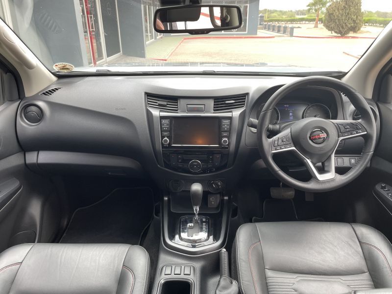 2021 Nissan Navara photo 4