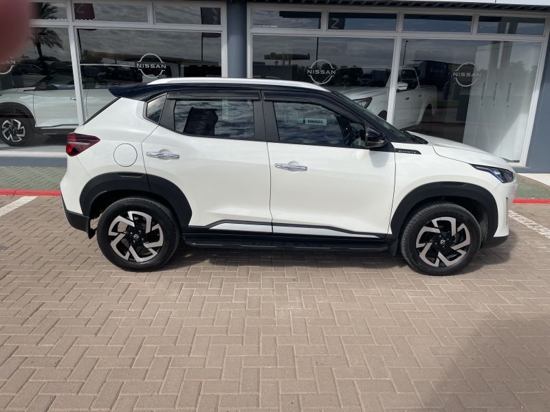 2022 Nissan Magnite photo 2