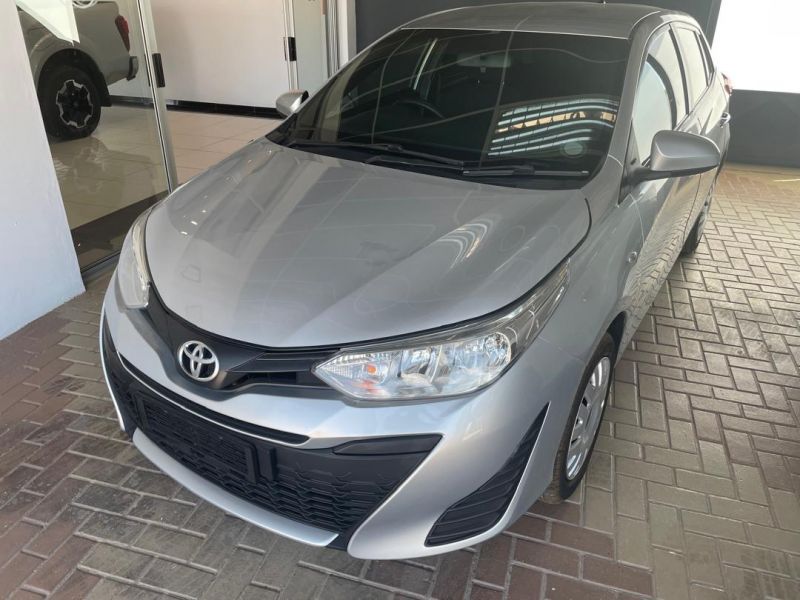 2018 Toyota Yaris photo 1