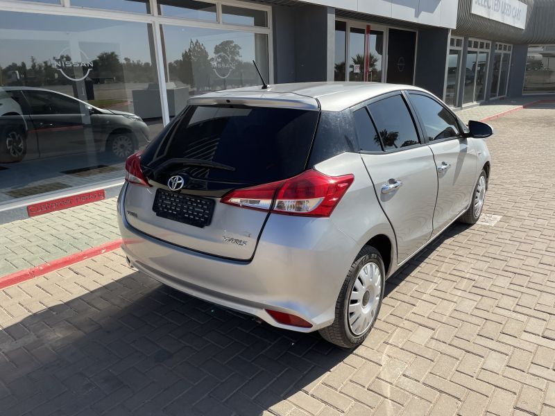 2018 Toyota Yaris photo 3