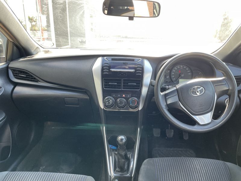 2018 Toyota Yaris photo 4